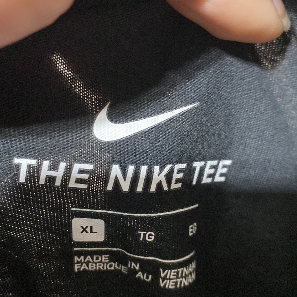 Nike men t-shirt​​​​ - Picture 3 of 4